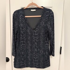 Anatomie Black and Charcoal Snake Print V-Neck Nice Top